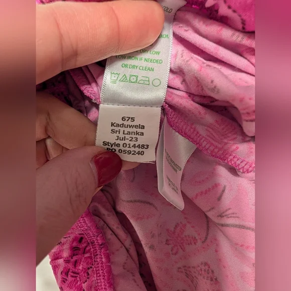 Lilly Pulitzer Pajama- Cerise Pink Pinkie Promises XXL - Picture 6 of 9